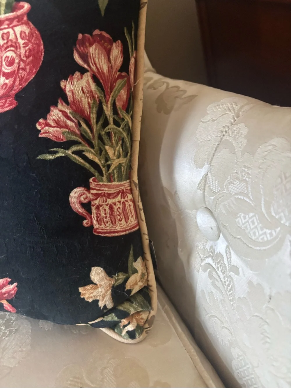 Vtg 2 Chinoiserie Floral Accent Pillows Set Platinum Collection USA Made 15”x16”